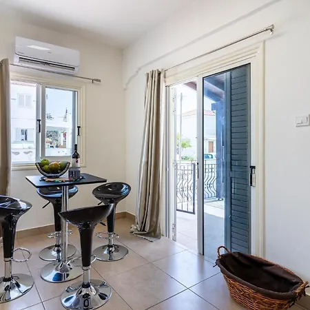 Seashore 3-br In