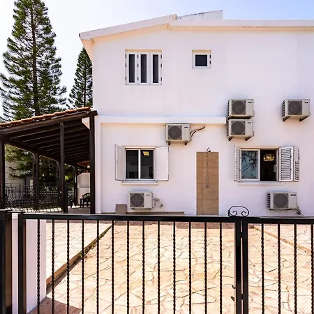 Seashore 3-br In *